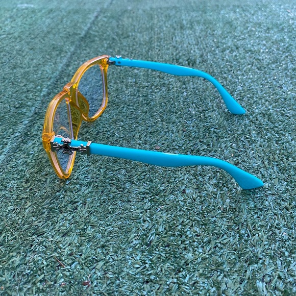 Designer glasses - Picture 2 of 10